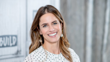 Amanda Peet's Best Red Carpet Looks