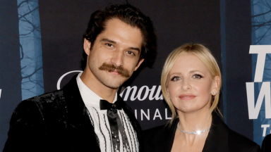 Tyler Posey And Sarah Michelle Gellar Pose Together At 'Teen Wolf: The Movie' Premiere