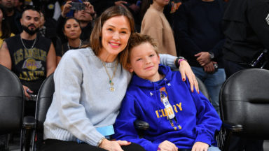 Jennifer Garner and Son Samuel Have Sweet Night Out at Lakers Game
