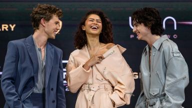 Zendaya, Timothée Chalamet & Austin Butler Laugh Together At 'Dune' Event