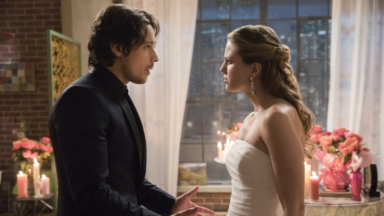 'Supergirl': Scenes From Season 2, Episode 13 -- 'Mr. & Mrs. Mxyzptlk'