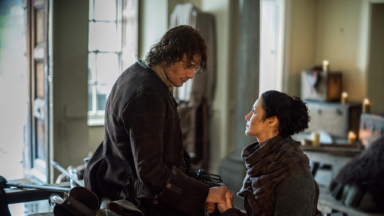 'Outlander': Scenes From Season 2, Episode 12 -- 'The Hail Mary'